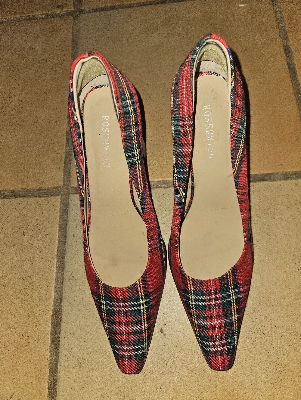Roserwish Womans Plaid Heels Size 10.5